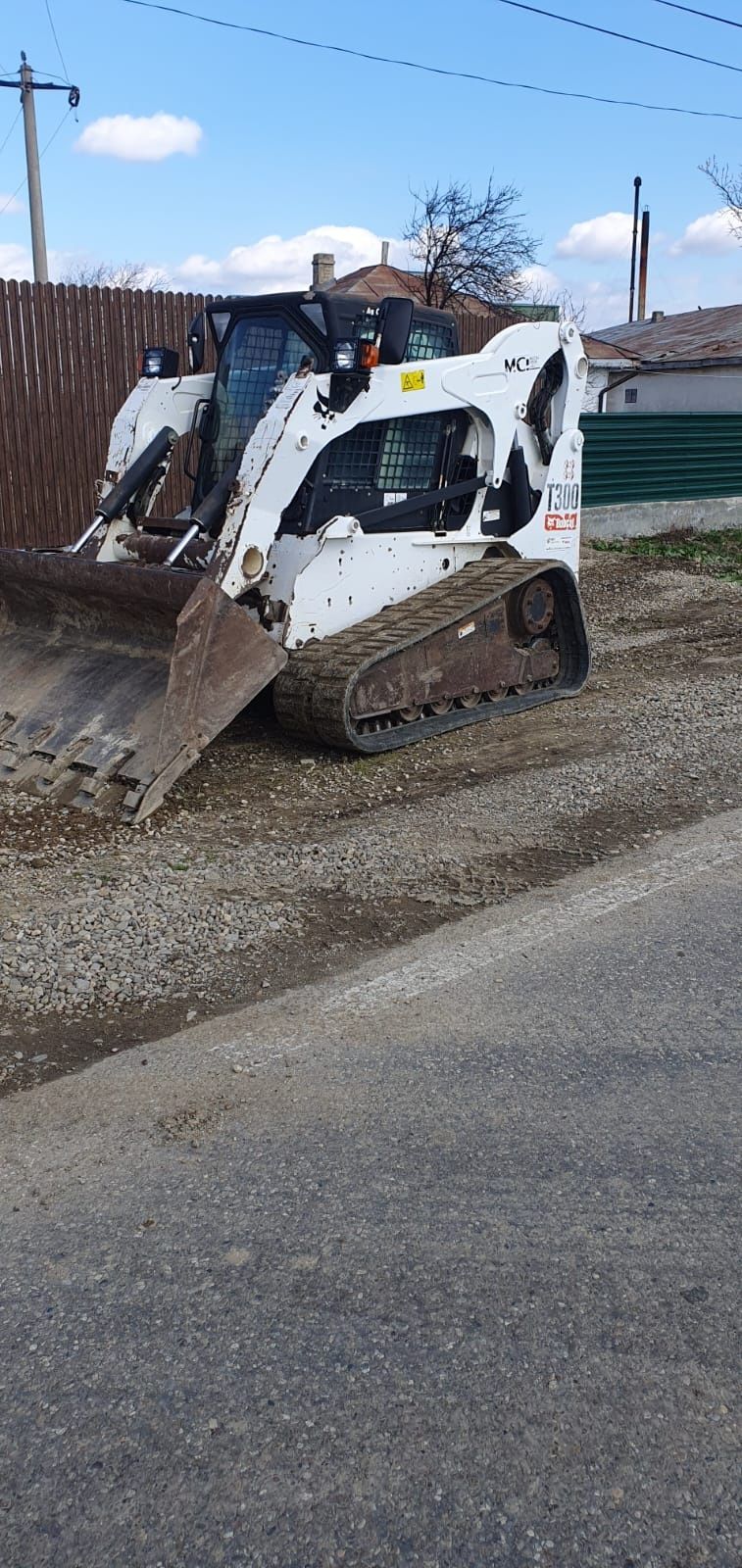 Miniîncărcător frontal BOBCAT T300