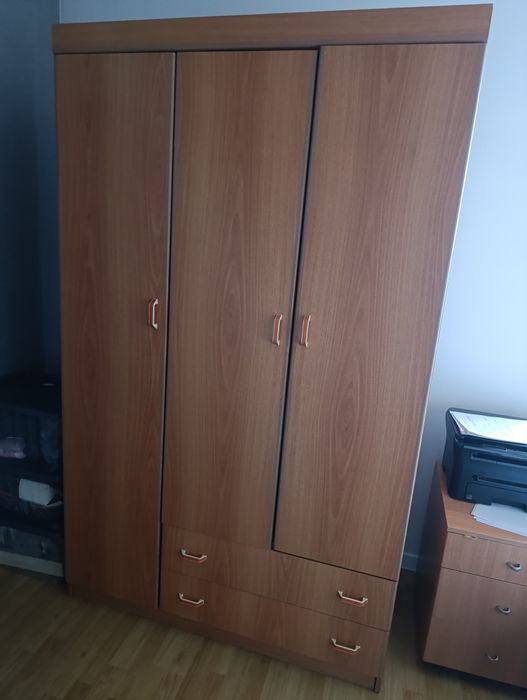 Продам шифоньер.Боралдай