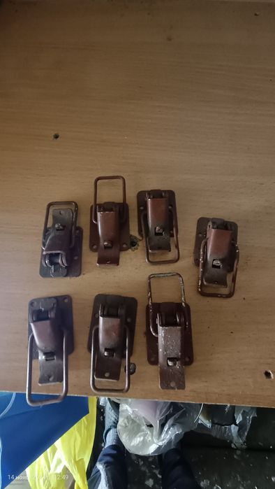 Замок защелка для ящиков