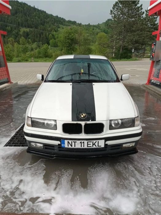 Vând BMW seria 3 model e 36