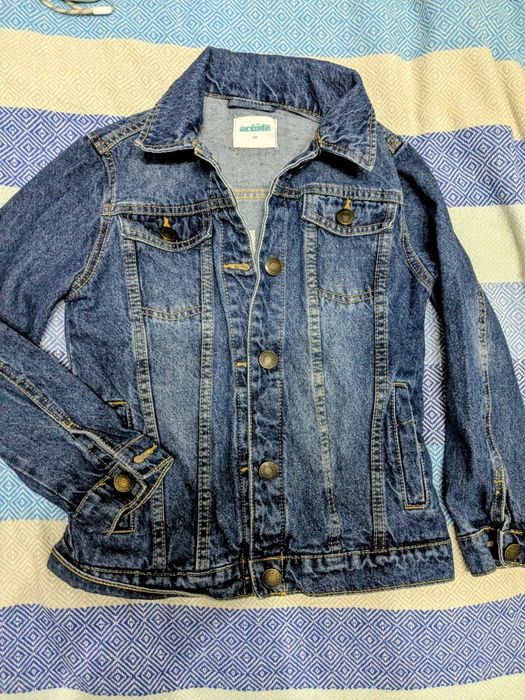 Куртка джинсовая на девочку р.134