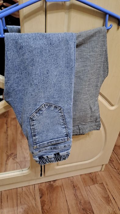 Джинсы почти новый