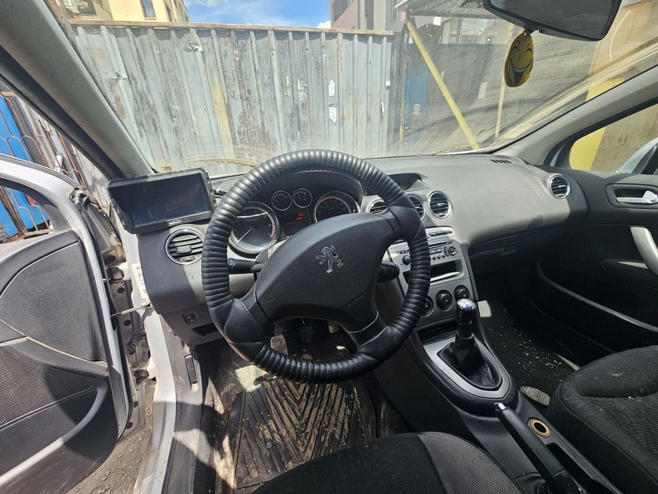 Peugeot 308 на части