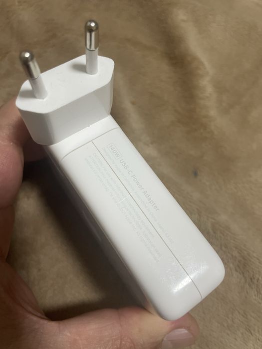 Incarcator/Adaptor apple usb C 140 w
