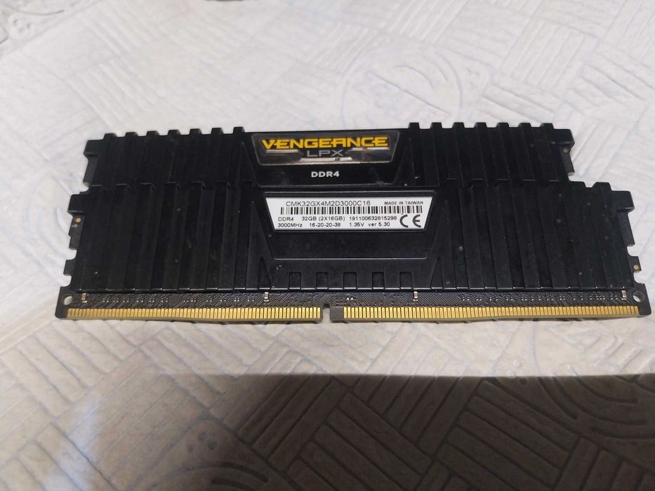 DDR4 3ghz ram Corsair Vengeance dual-channel