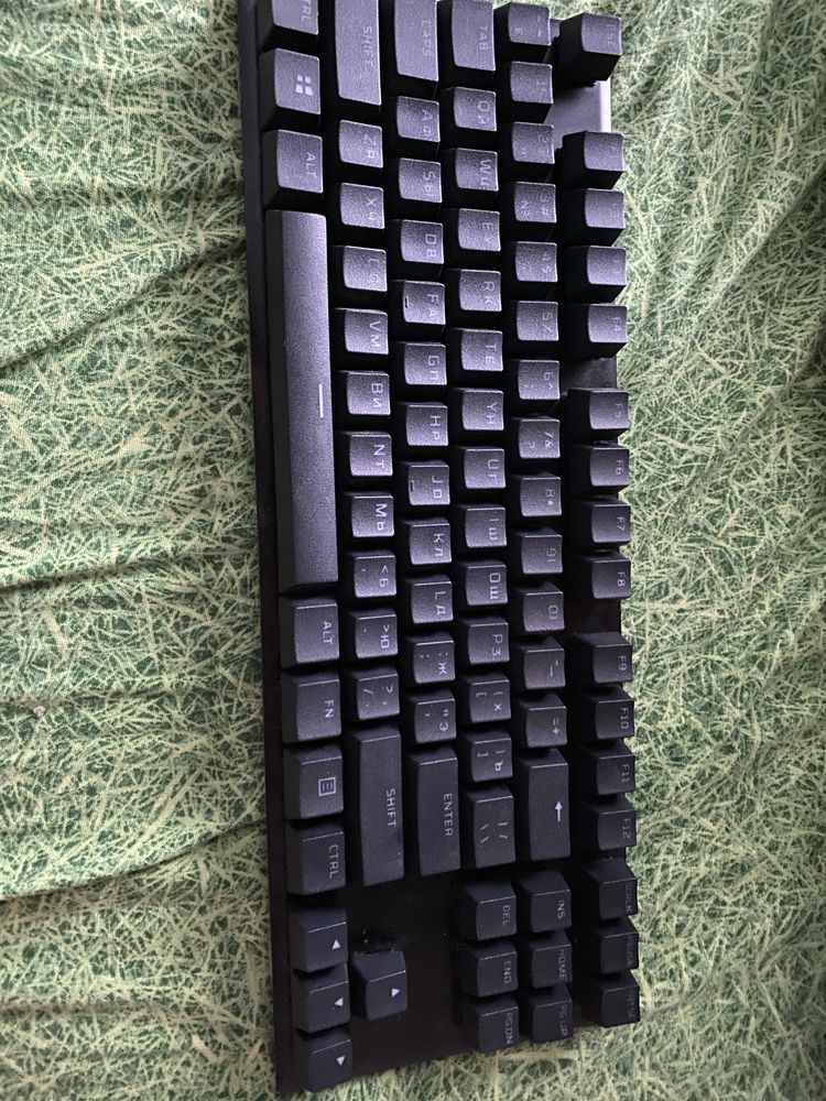 Продам игровую клавиатуру hyperX alloy fps pro