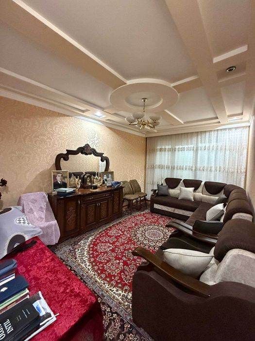 Юнусабад  3-хона .1-этаж/4. Сотилади 70 м2.