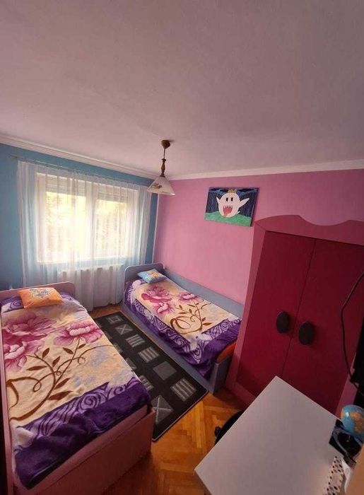 Vand Apartament 3 camere