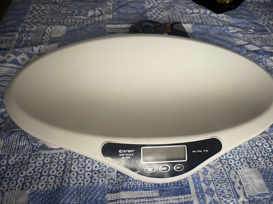 De vanzare cantar  bebelusi maxim 20 kg