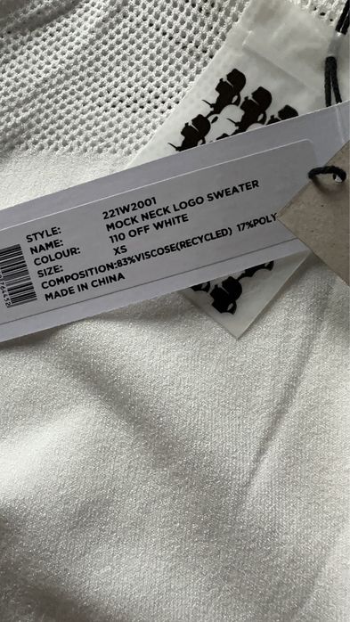 Pulover dama Karl Lagerfeld nou