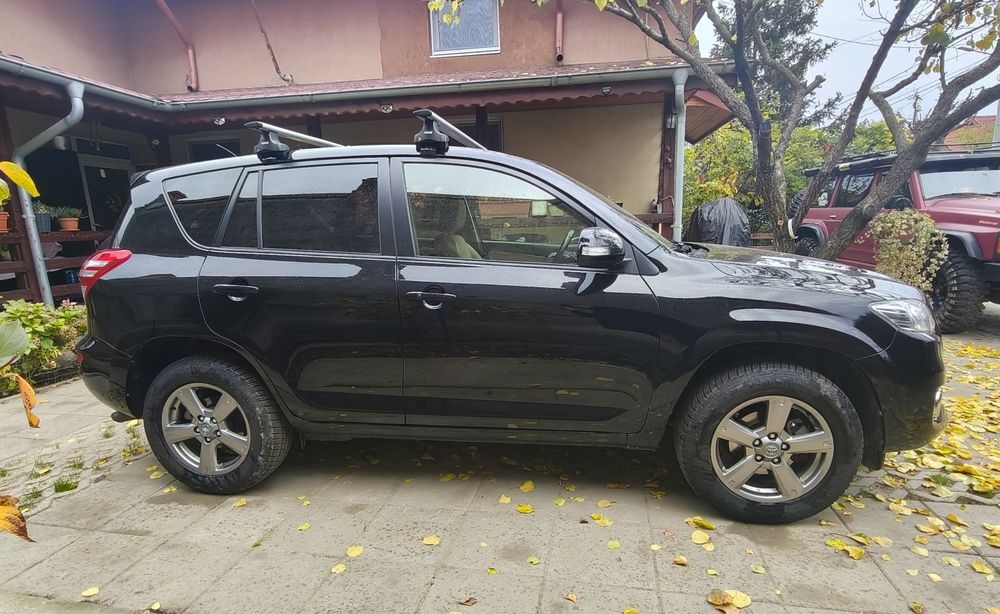 Vând Toyota Rav 4 2.0 VVT-I CVT 4x4 158hp