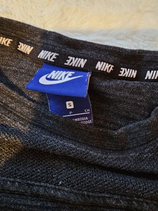 Дамски дрехи Найк