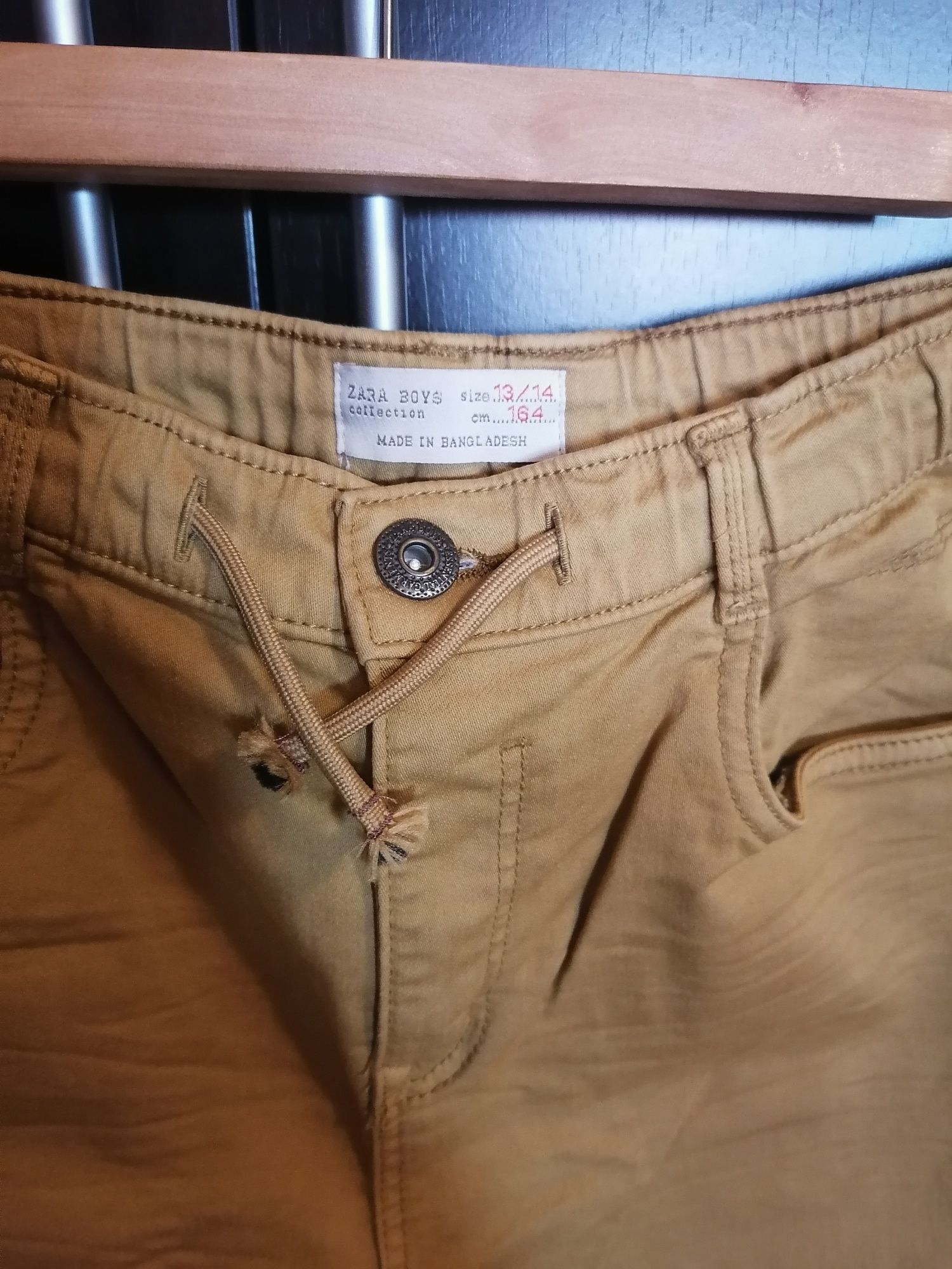 Pantaloni Zara de băieți 14 ani