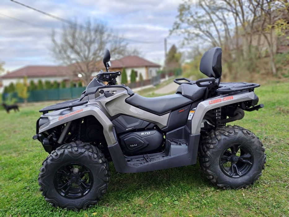 Vând Can-Am Outlander 570Max XT