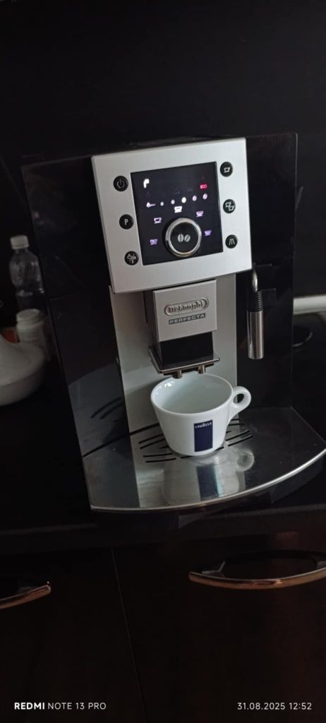 Кафемашина Робот Delonghi