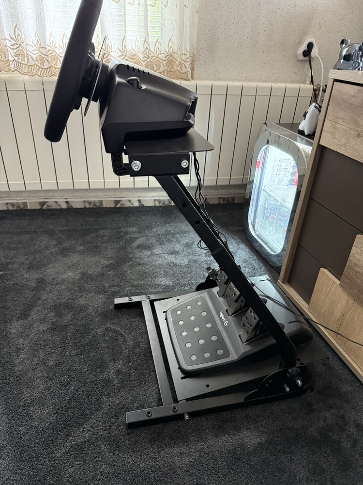 Гейминг волан Logitech G29 с педали и стойка в гаранция