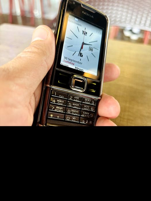 Nokia 8800e-1 zor