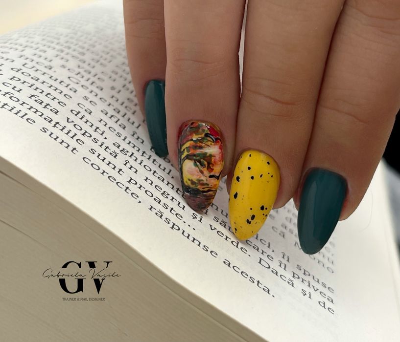 Unghii cu gel , manichiura semipermanenta, pictura personalizata