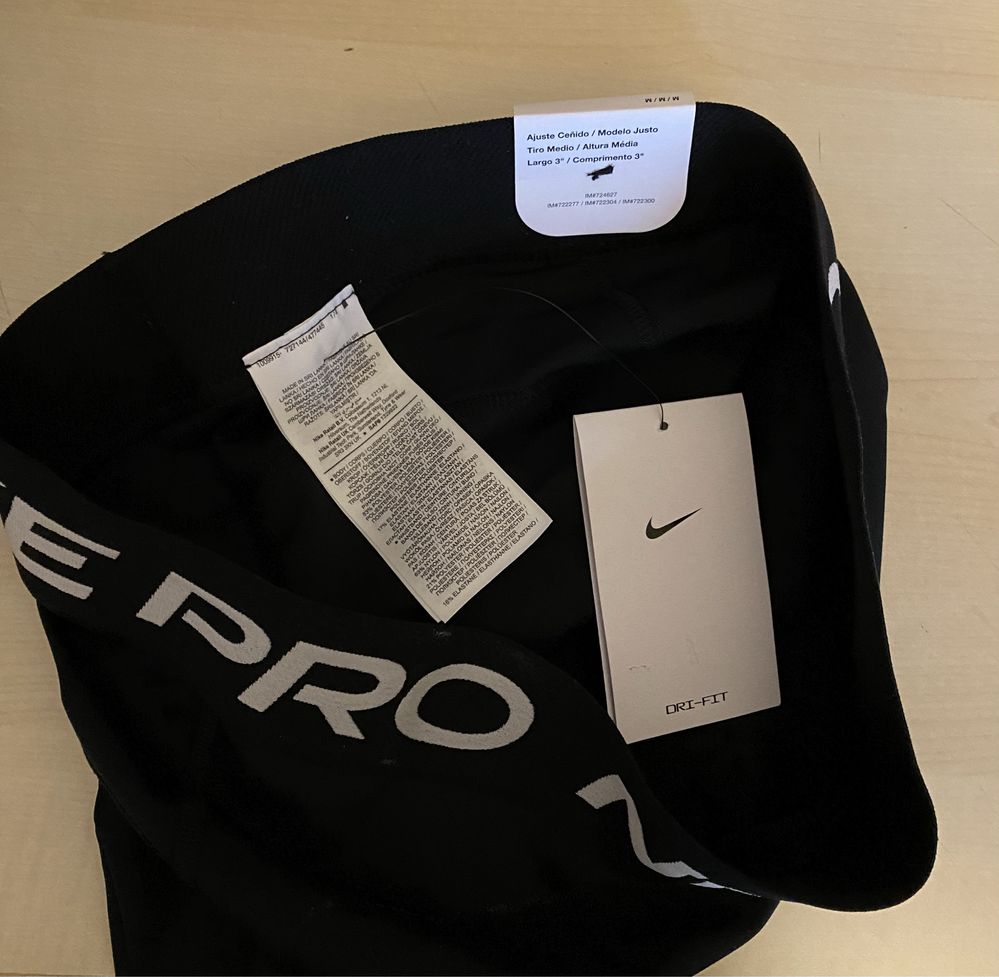 Nike pro fitness femei, noi cu eticheta