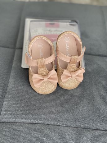 Pantofi bebe roz 19