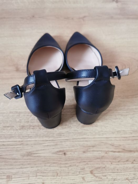 Pantofi de damă.
