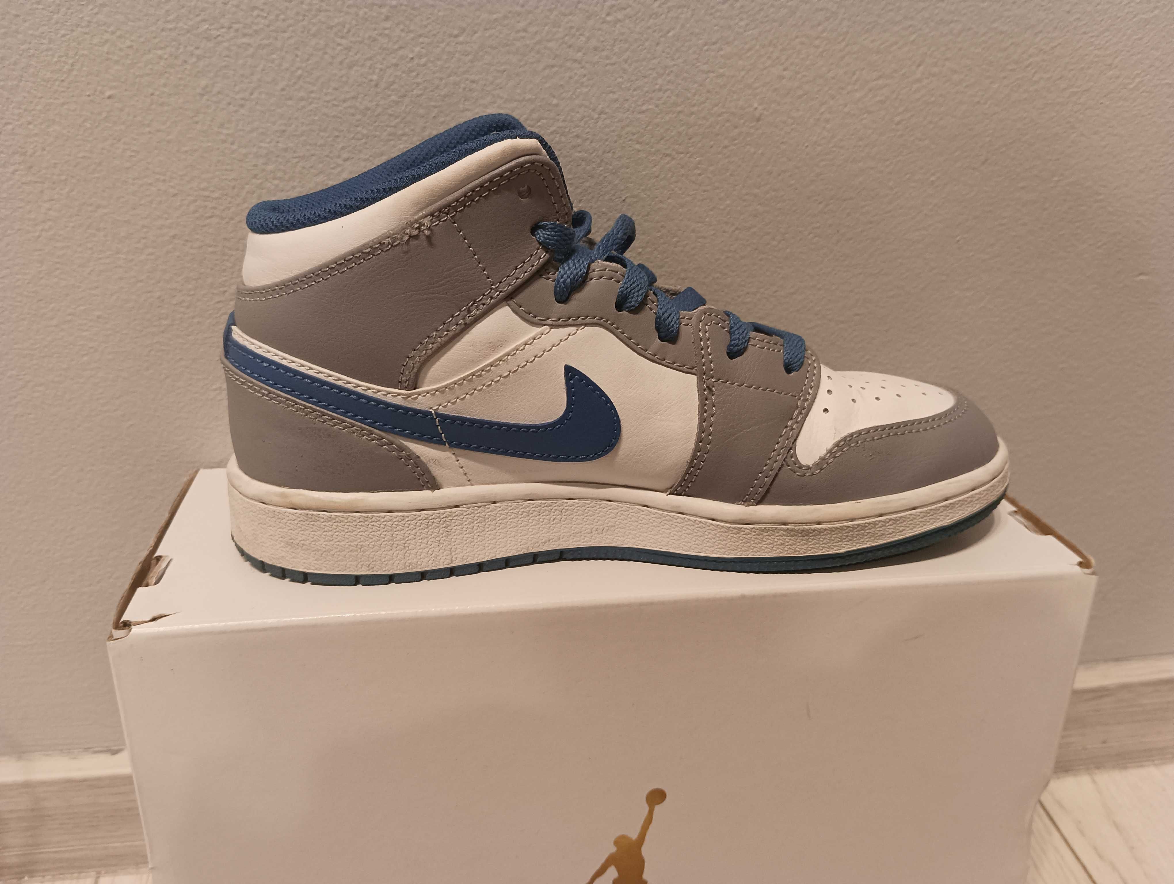 Nike Jordan men 38