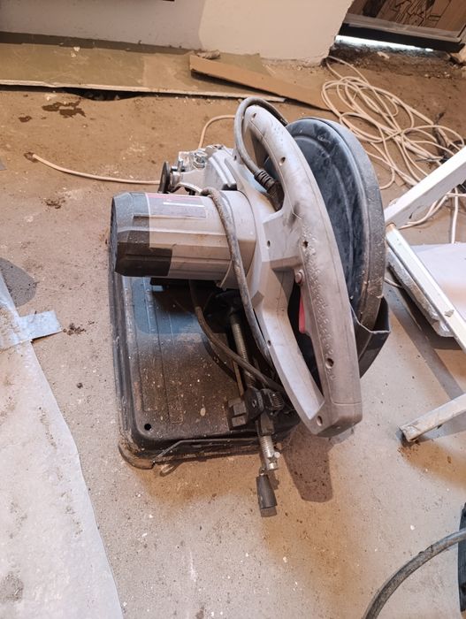 Продам Отрезную Машинку CROWN, Торцовочная по металлу