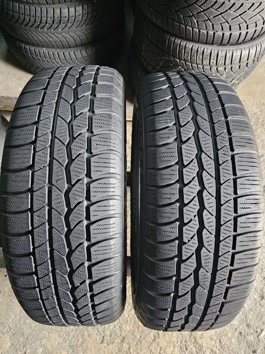 2 anvelope iarna  215 60 17 Continental 6.4mm 2018