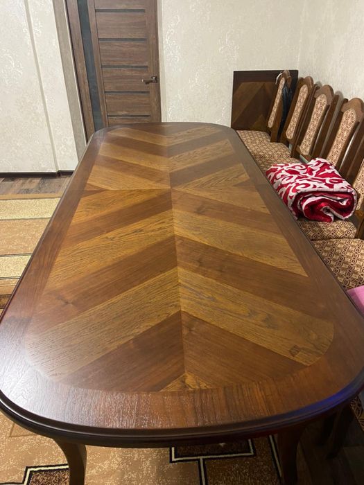 Деревянный раздвижной стол