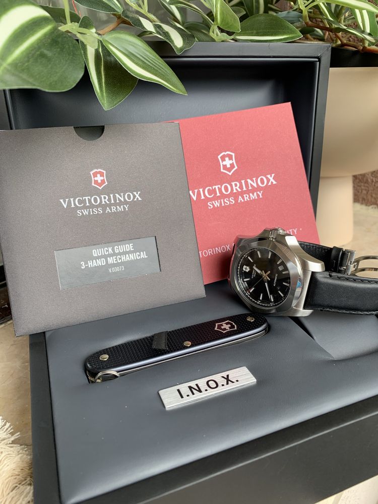 Часовник VICTORINOX I.N.O.X. Limited Edition