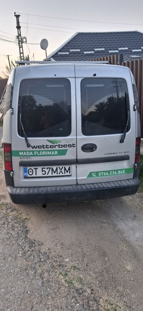 Vând Opel Combo 1.7dti