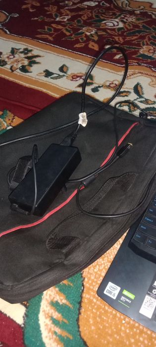 Ноутбук Леоново 3D форматда