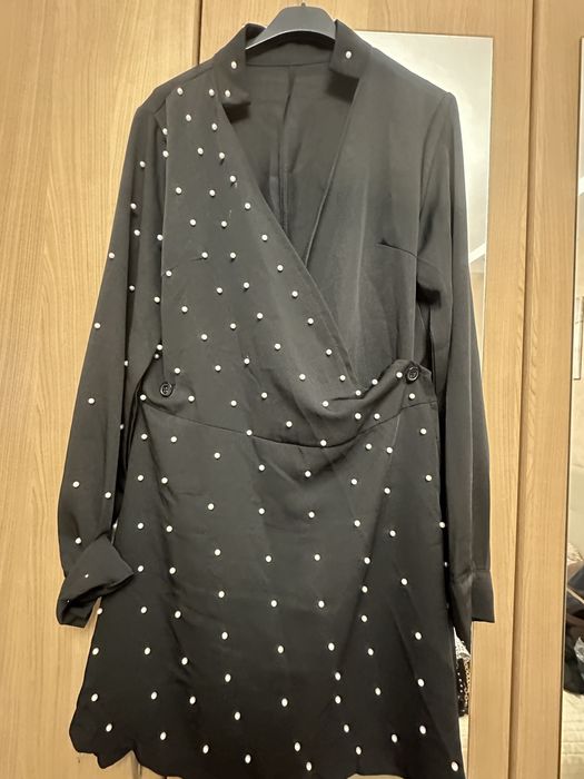 Дамски дрешки с брокад