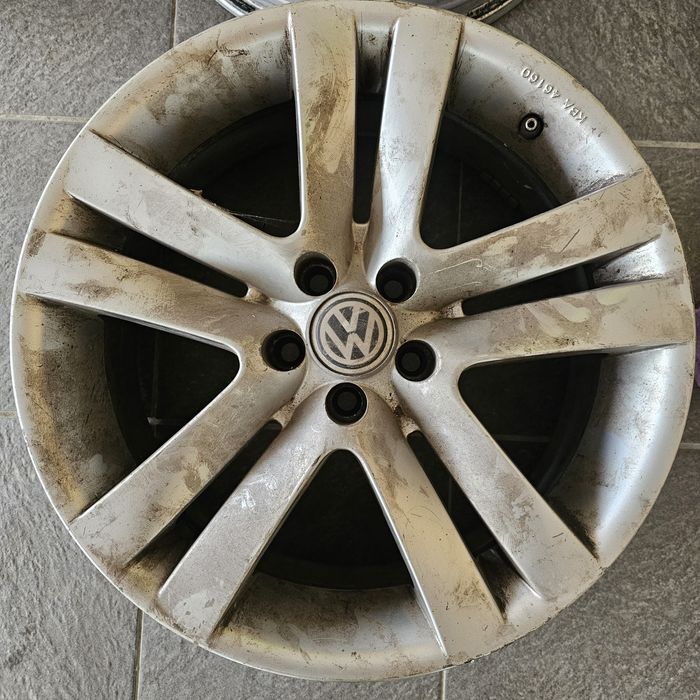 17 5x100 7.0 J ET 38 57.1 70 Джанти VW оригинални