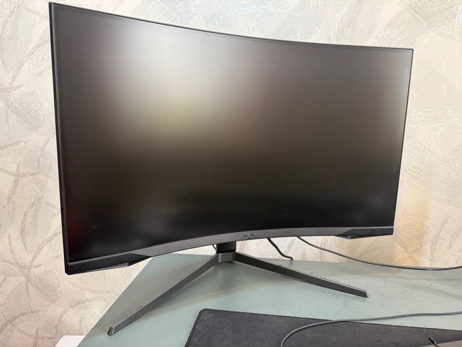 Samsung Odyssey G7 C32G75TQSI