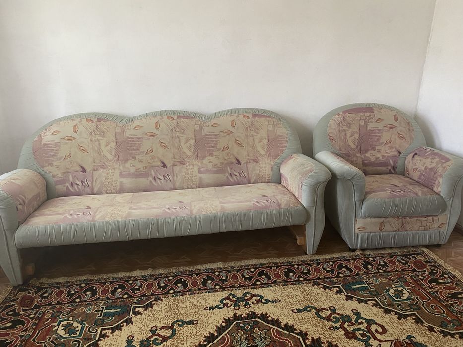 Продаю диван и кресло