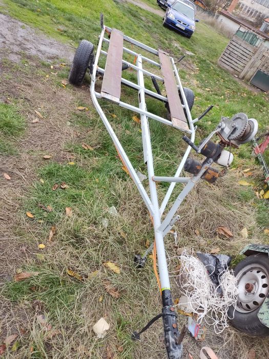 Колесар за лодка 4м