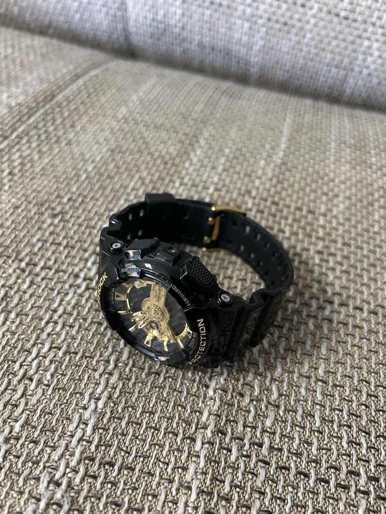 Часовник Casio G-SHOCK GA-110GB-1A