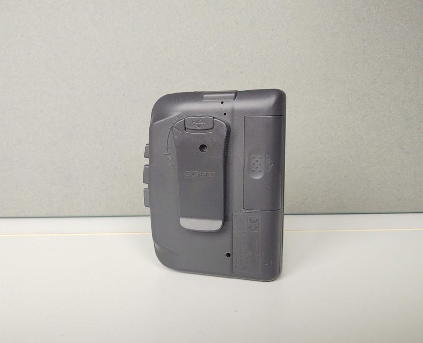 Walkman, minicasetofon cu radio Sony