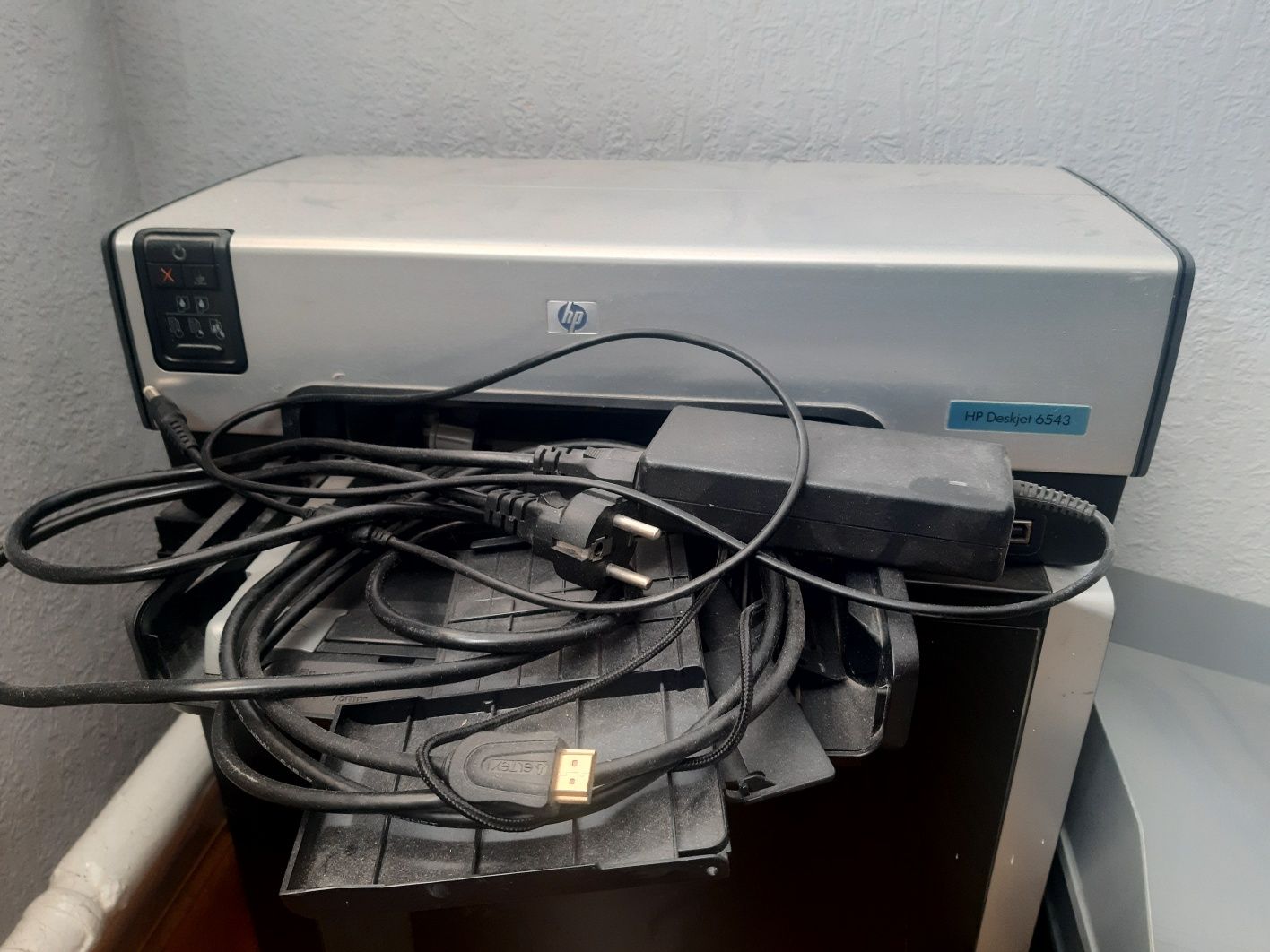 Принтер HP Deskjet 6543 цветной