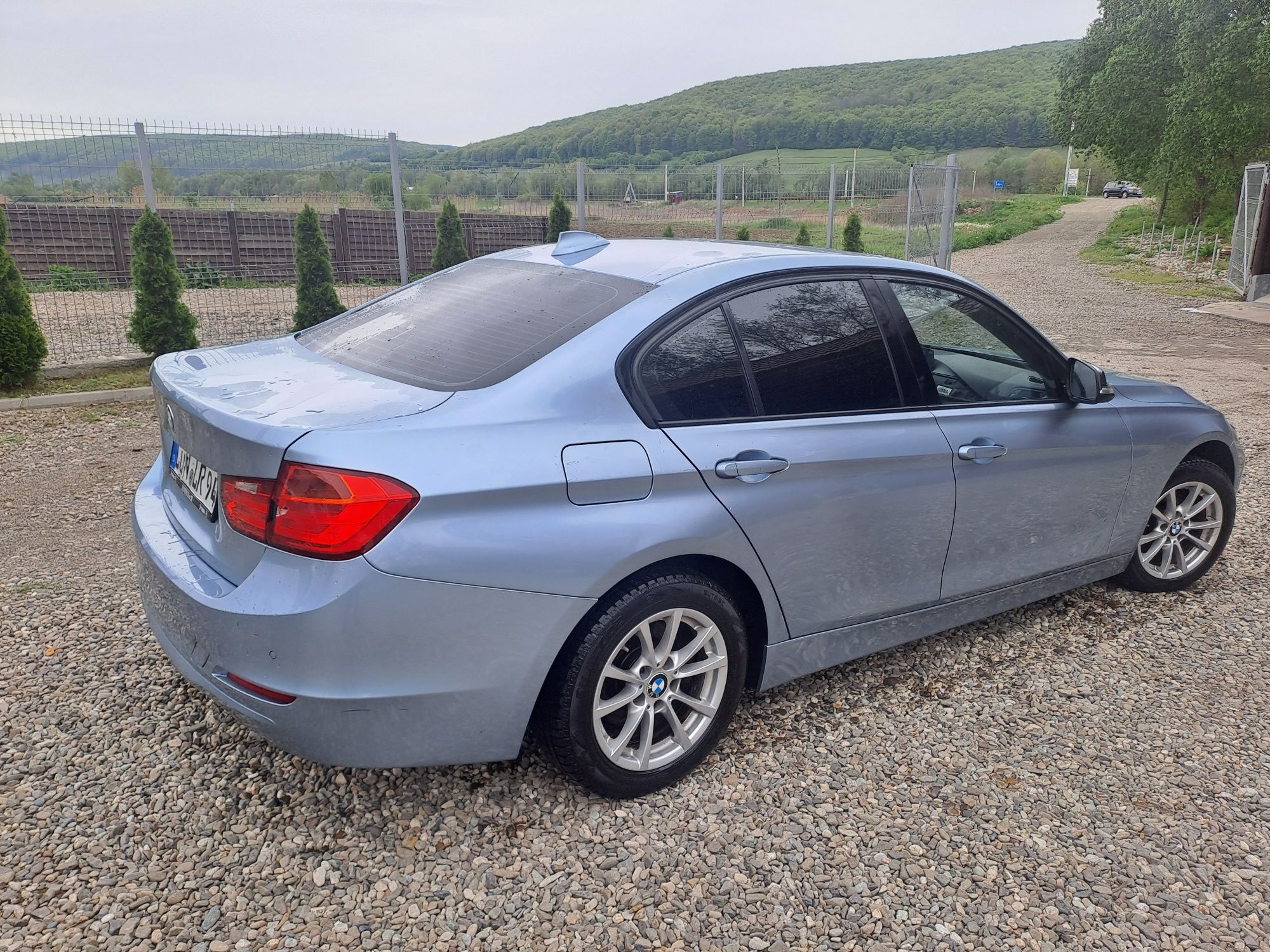 Bmw F30 2.0 D 184 cp 6+1 manual