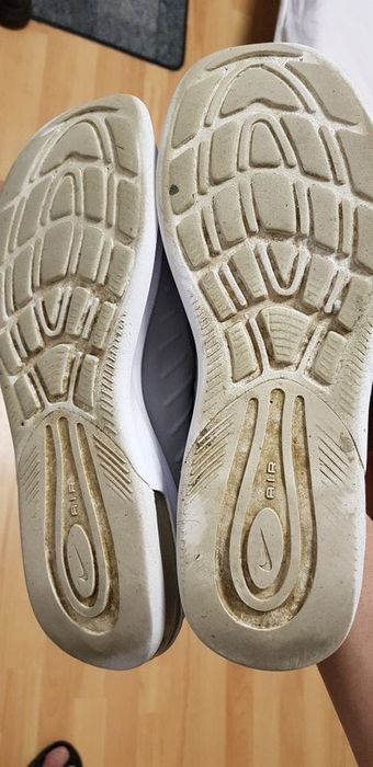 Nike Air Max Axis 42.5