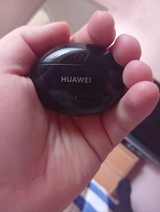 Huawei free buds 4i