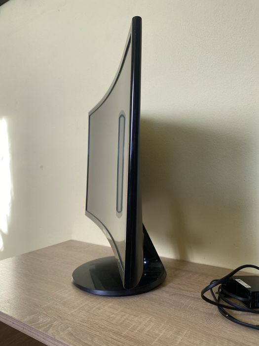 Monitor Samsung curbat 24inch