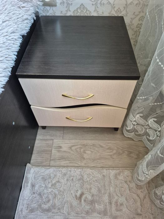 Продам кровать с матрасом и прикроватными тумбочками цена 40 тыс тг.