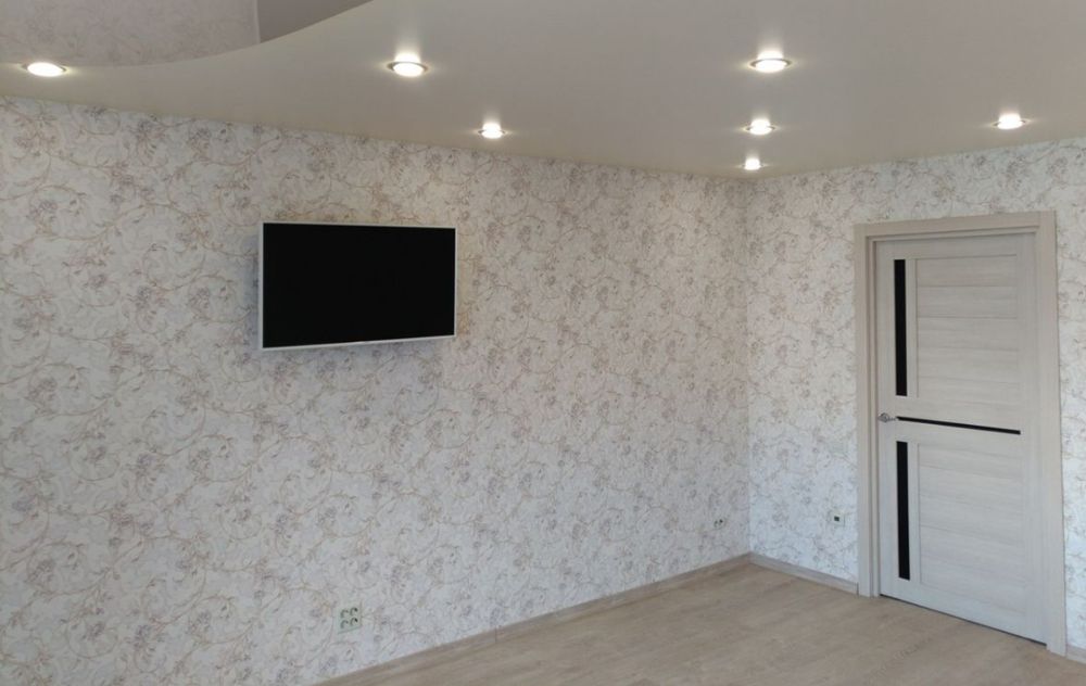 Поклейка обоев, галтели