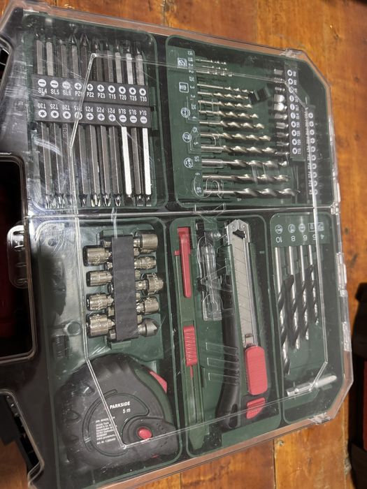 Trusa scule cu filetanta Parkside