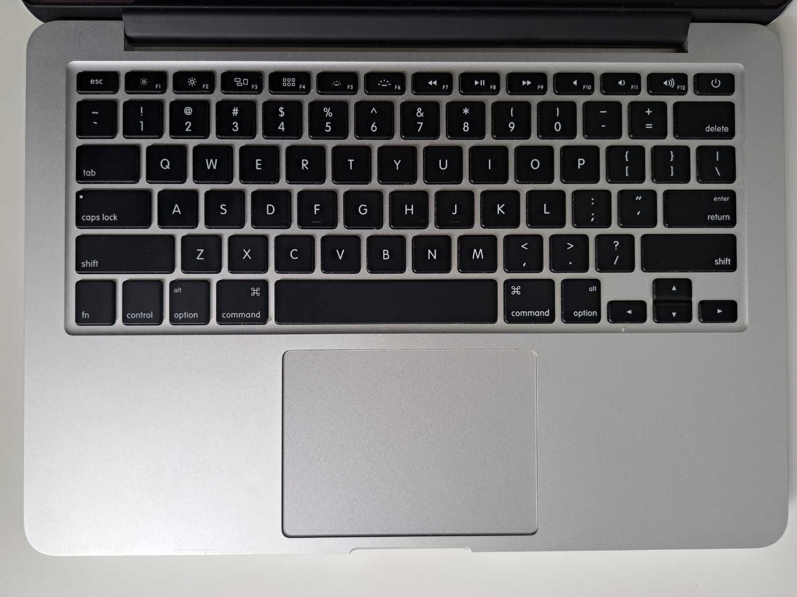 MacBook Pro 13" Early 2015 Retina Display 2.7 Ghz, 128gb SSD, 8GB