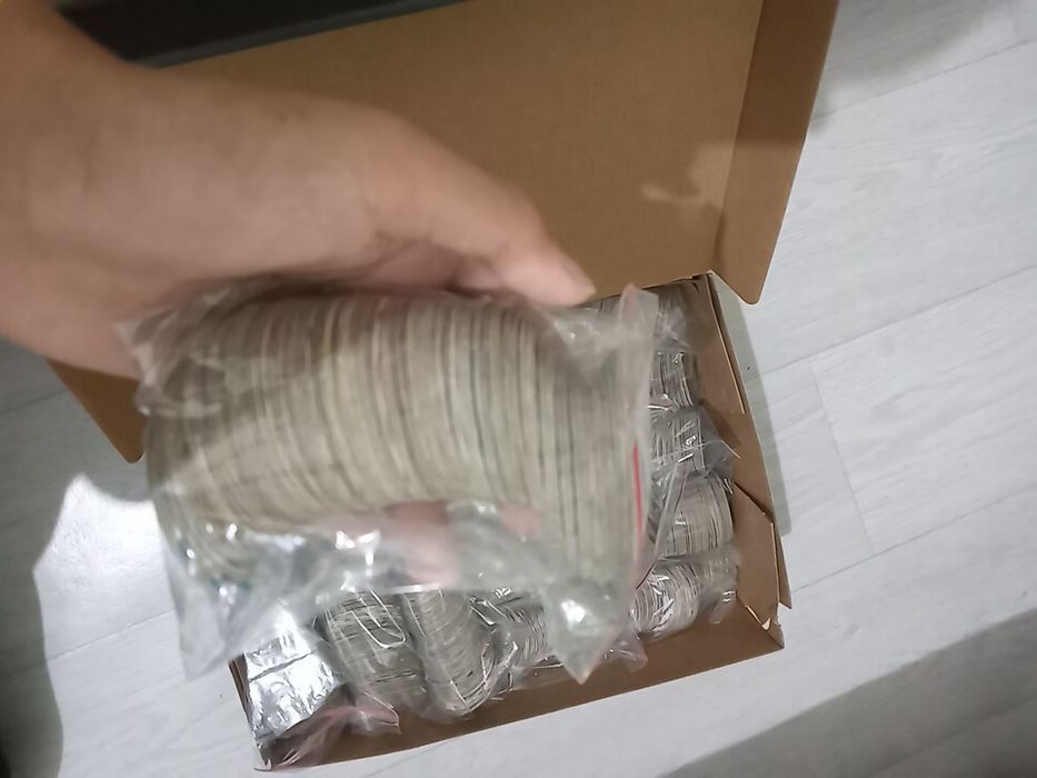 Продаю фишки квадратные круглые 100 штук -400тенге