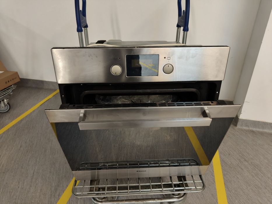 Cuptor incorporabil HANSA